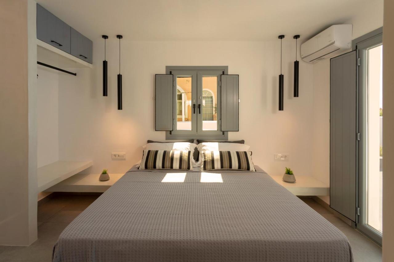 סנטוריני Linea Luxury Suites מראה חיצוני תמונה