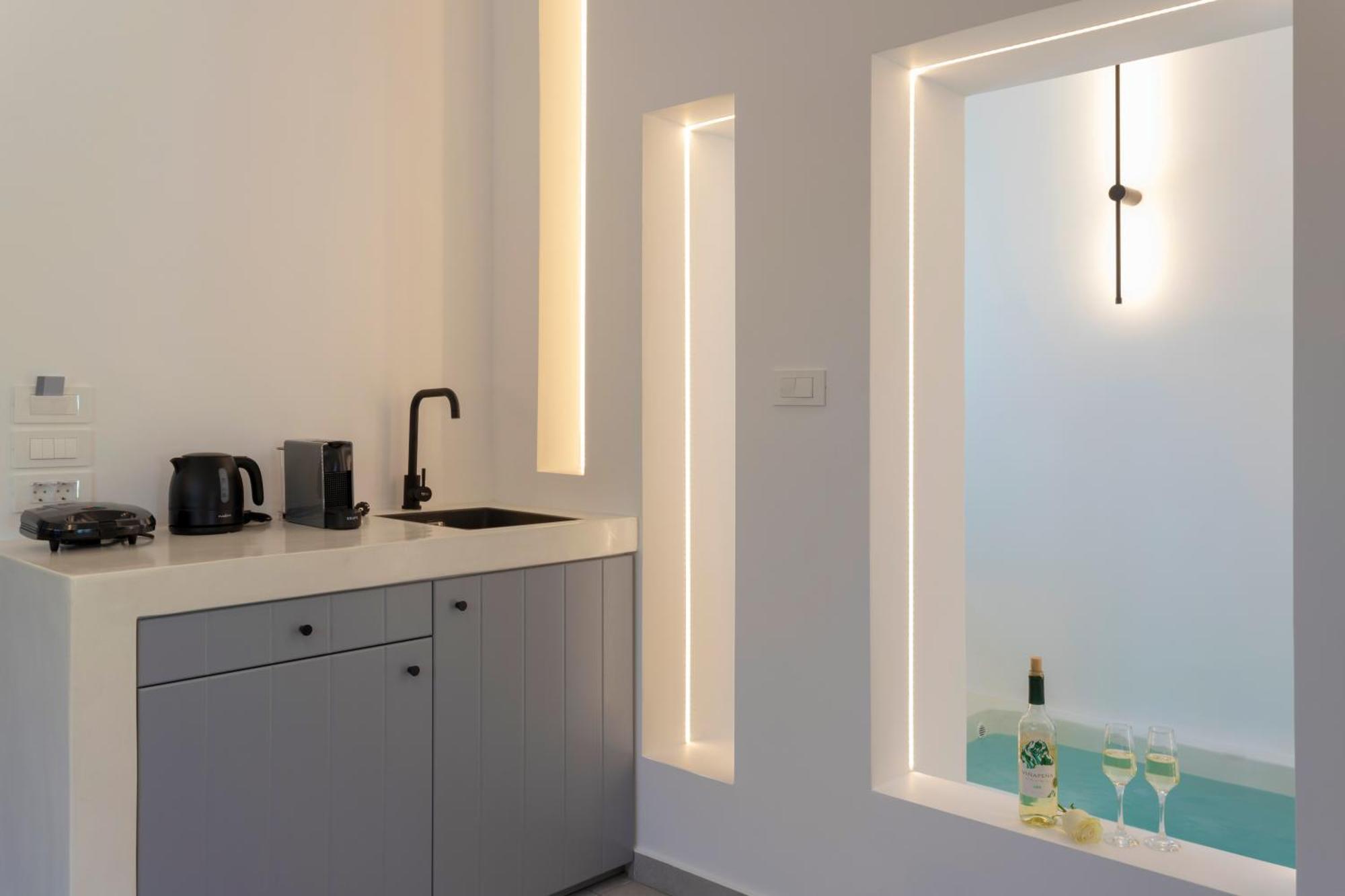 סנטוריני Linea Luxury Suites מראה חיצוני תמונה